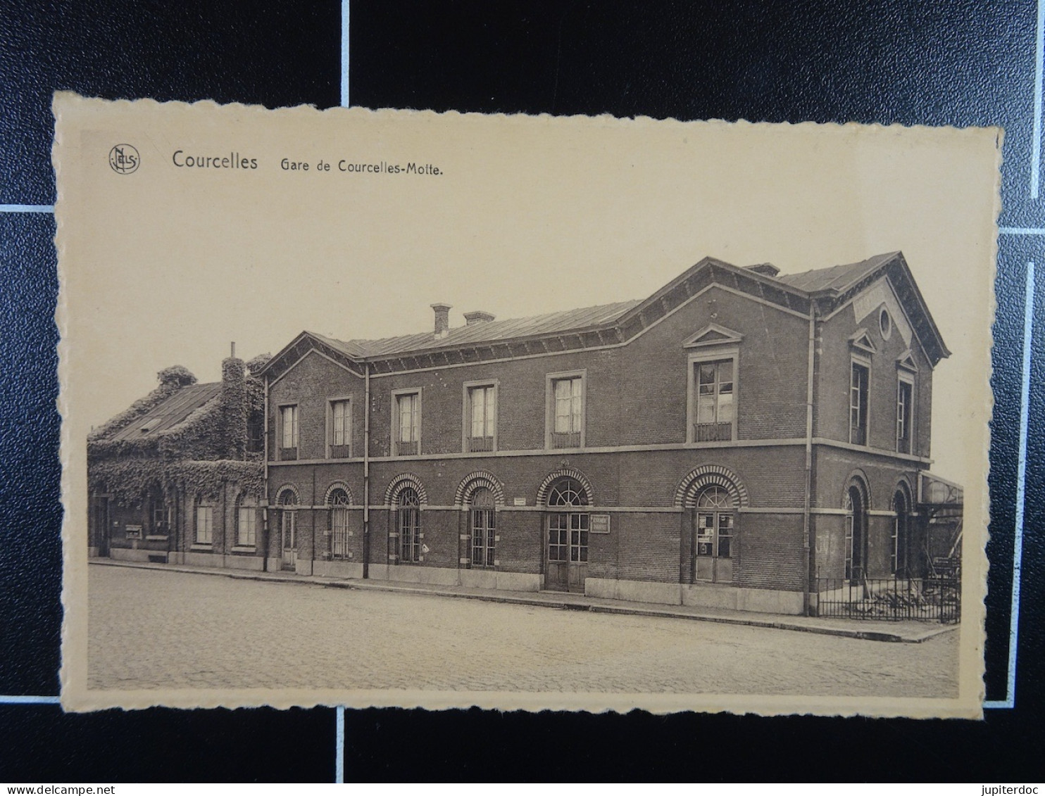 Courcelles Gare de Courcelles-Motte