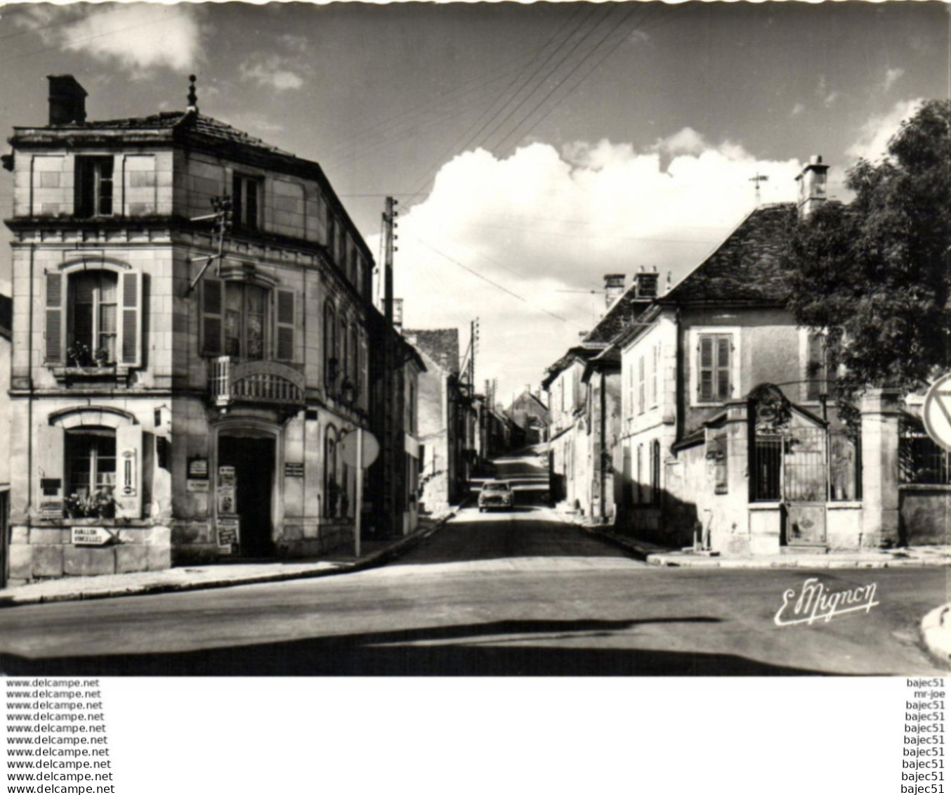 Courson les Carrières - Le faubourg