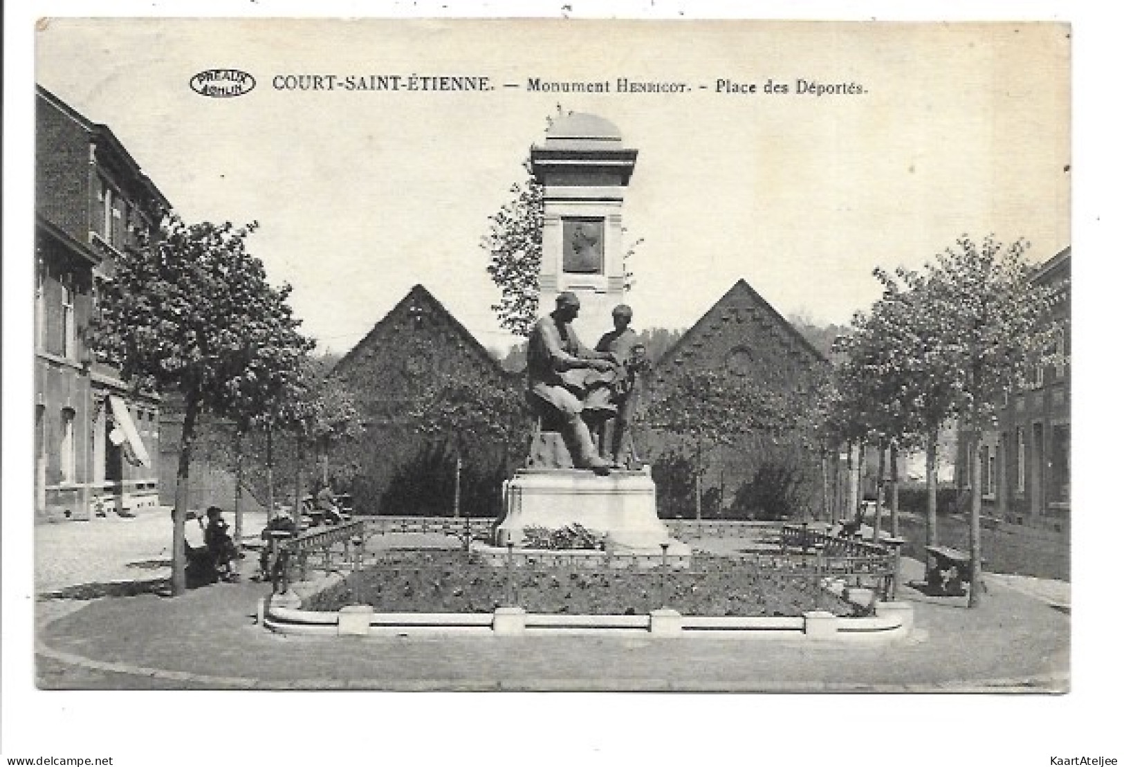 Court-Saint-Etienne - Monument Henricot - Place des Déportés.