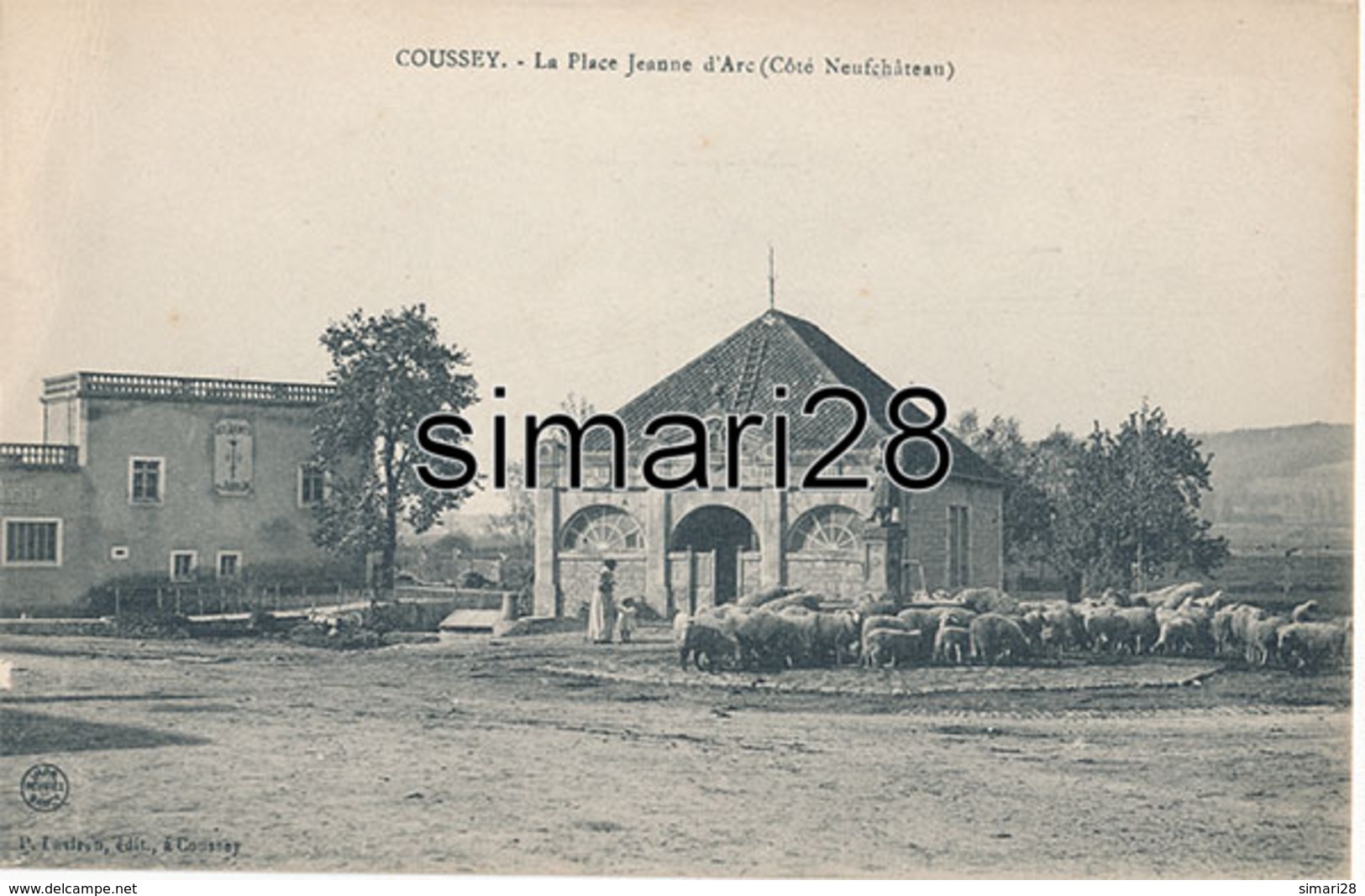 COUSSEY - LA PLACE JEANNE D'ARC (Côté Neufchâteu) (MOUTONS)