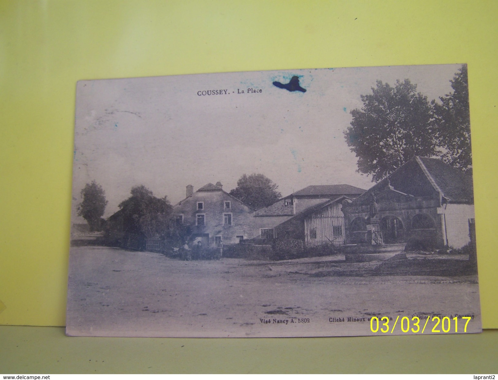 COUSSEY (VOSGES) LES FONTAINES. LA PLACE