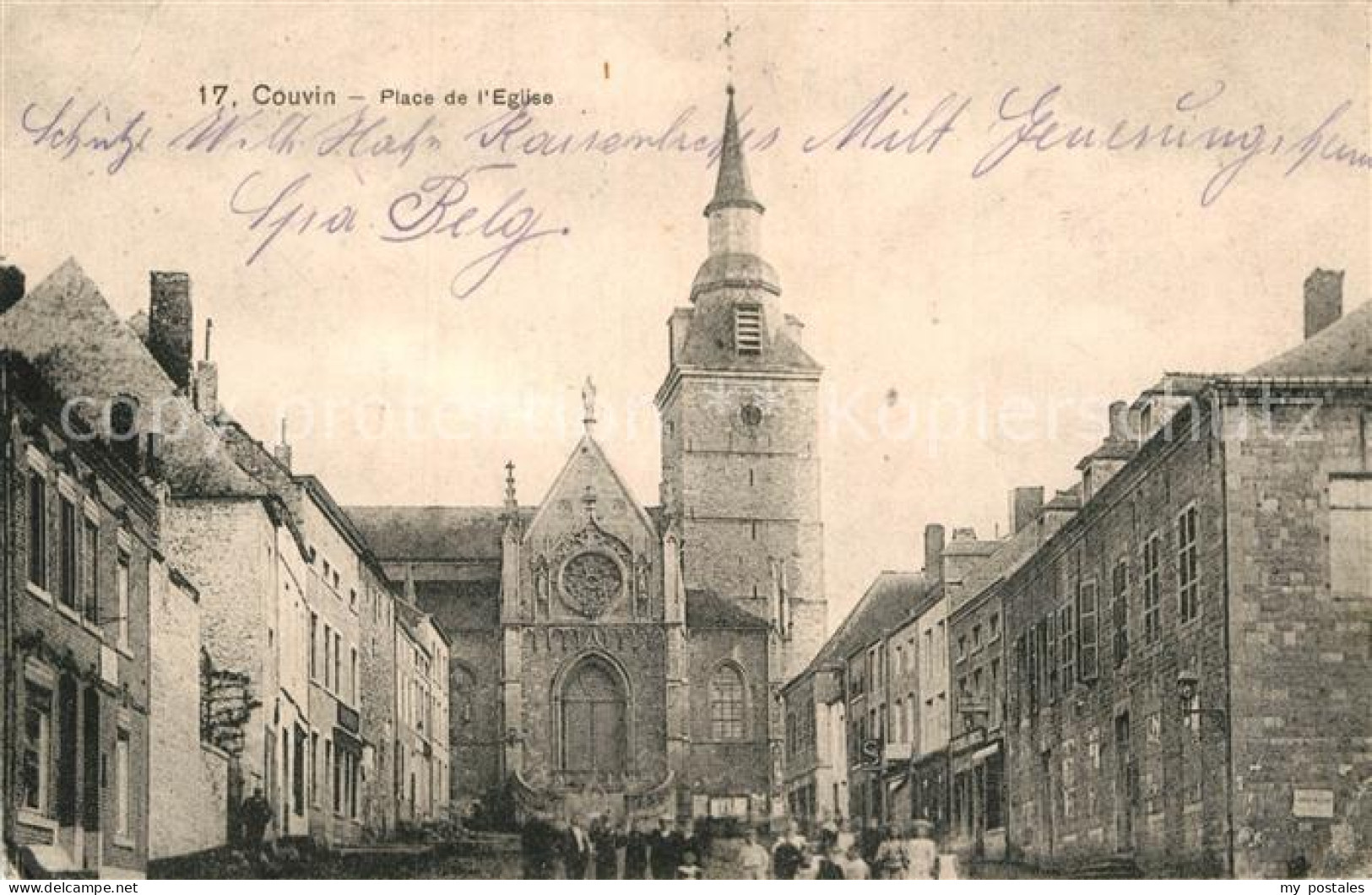 Couvin Kirche Platz Teilansicht