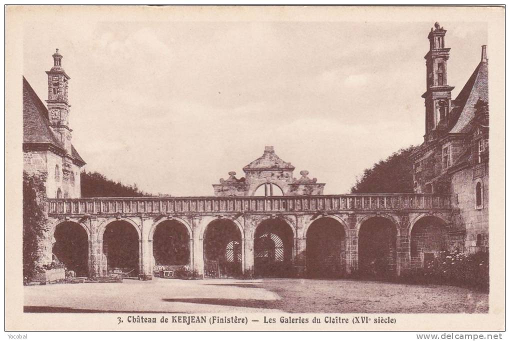 cp , 29 , SAINT-VOUGAY , Château de Kerjean , Les Galeries du Cloître (XVIe s.)