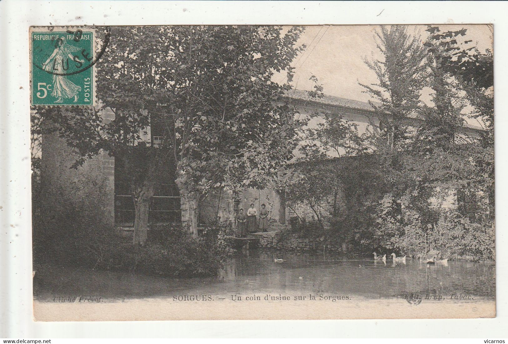 CP 84 SORGUES Un coin d'usine sur la Sorgues