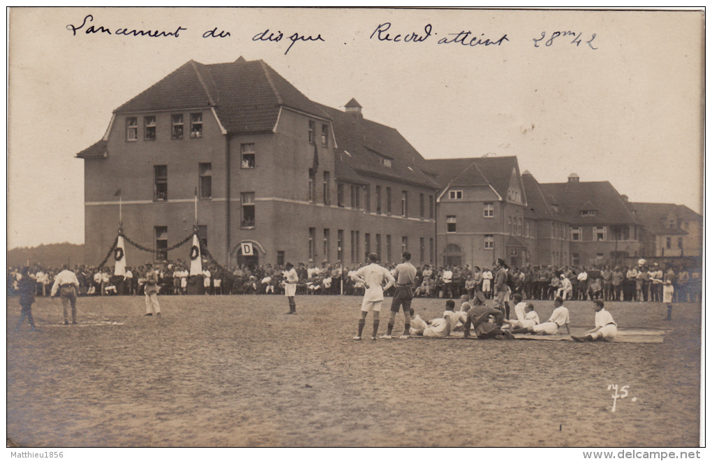 CP Photo 14-18 GUETERSLOH (Gutersloh) - Offizier Gefangenen Lager, Sport -Diskus (A51, ww1, wk1)