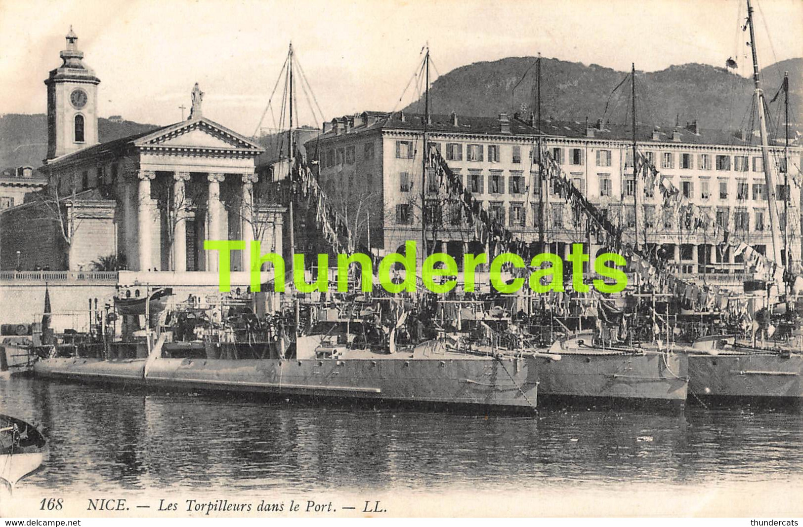 CPA 06 NICE LES TORPILLEURS DANS LE PORT