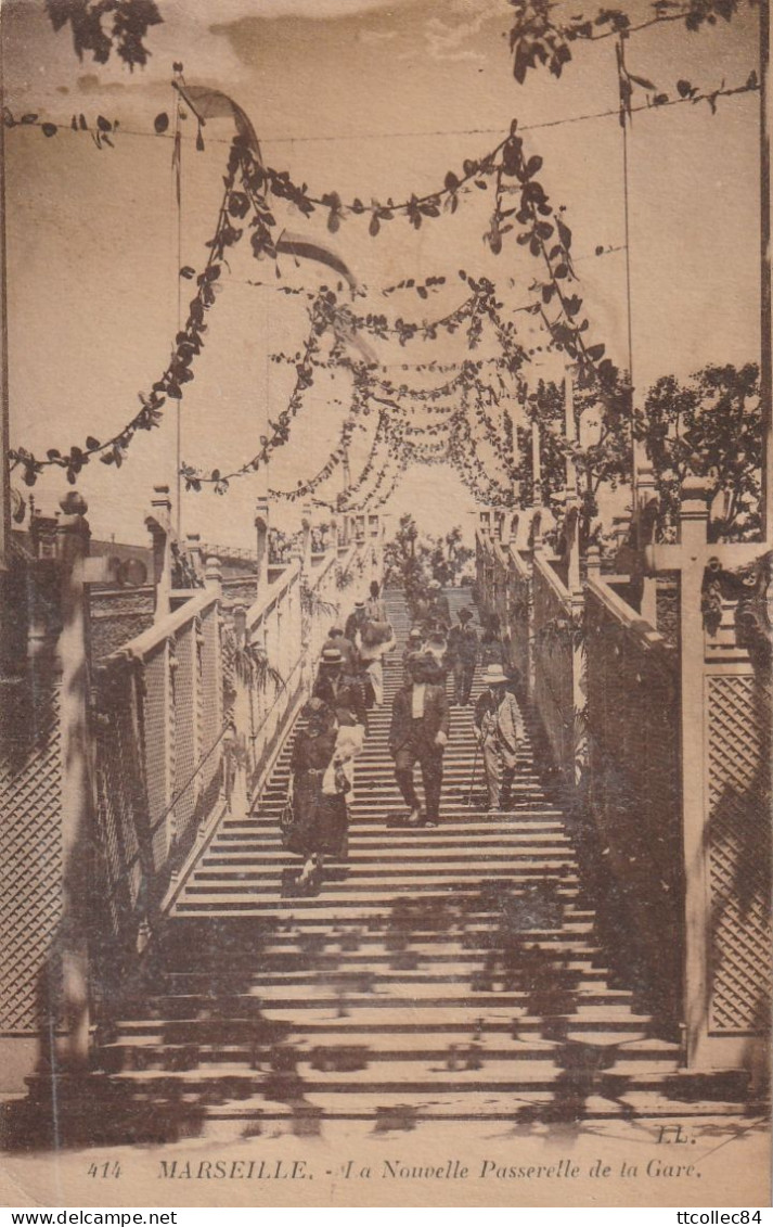 CPA-13-MARSEILLE-La nouvelle passerelle de la gare