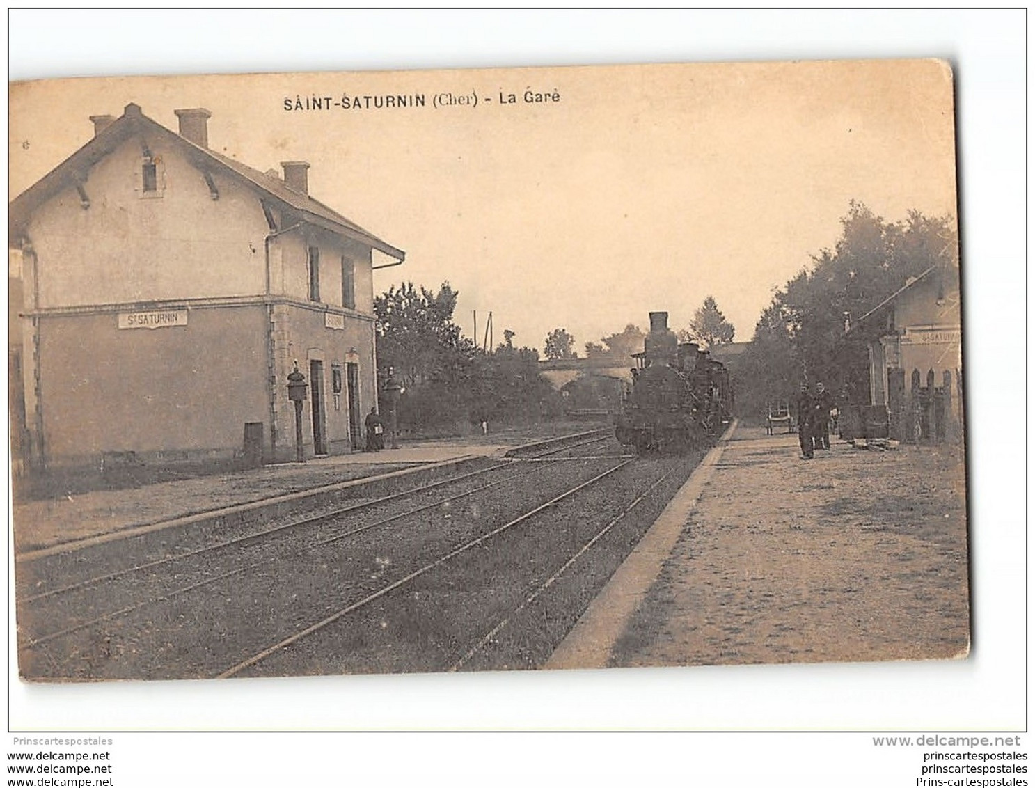 CPA 18 St Saint Saturnin la gare et le train
