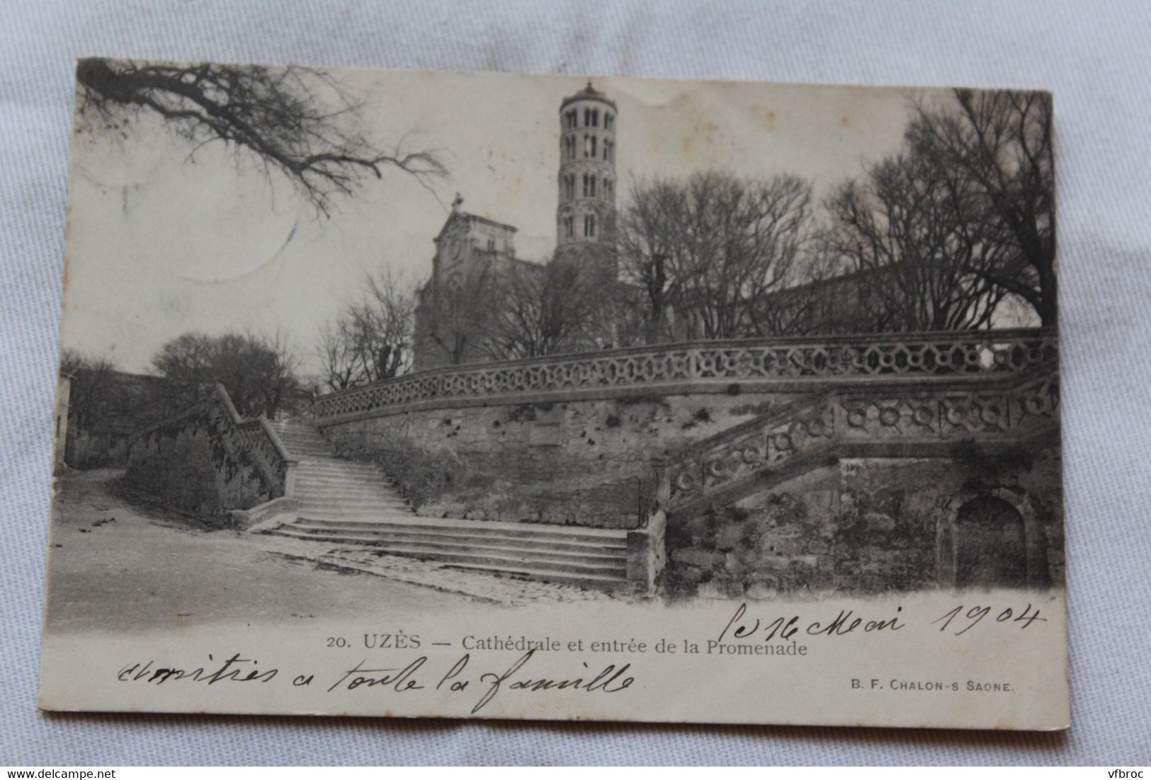 Cpa 1904, Uzès, cathédrale et entrée de la promenade, Gard 30