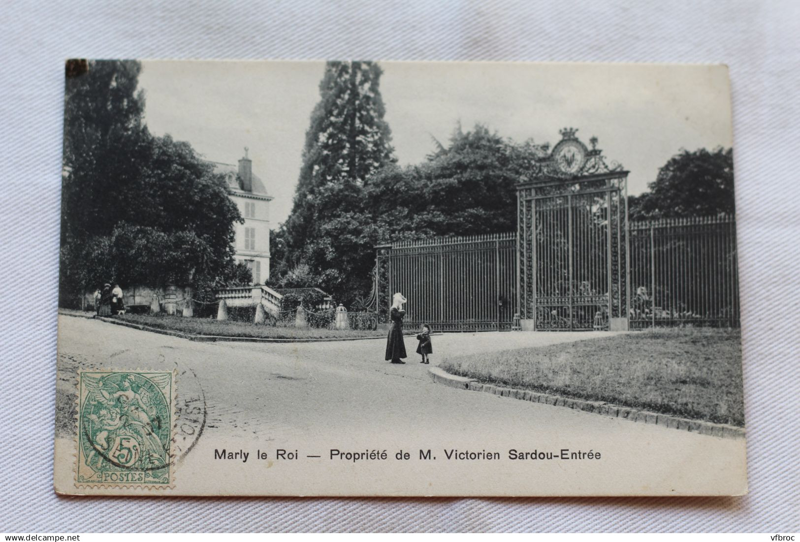 Cpa 1907, Marly le Roi, propriété de M. Victorien Sardou, entrée, Yvelines 78