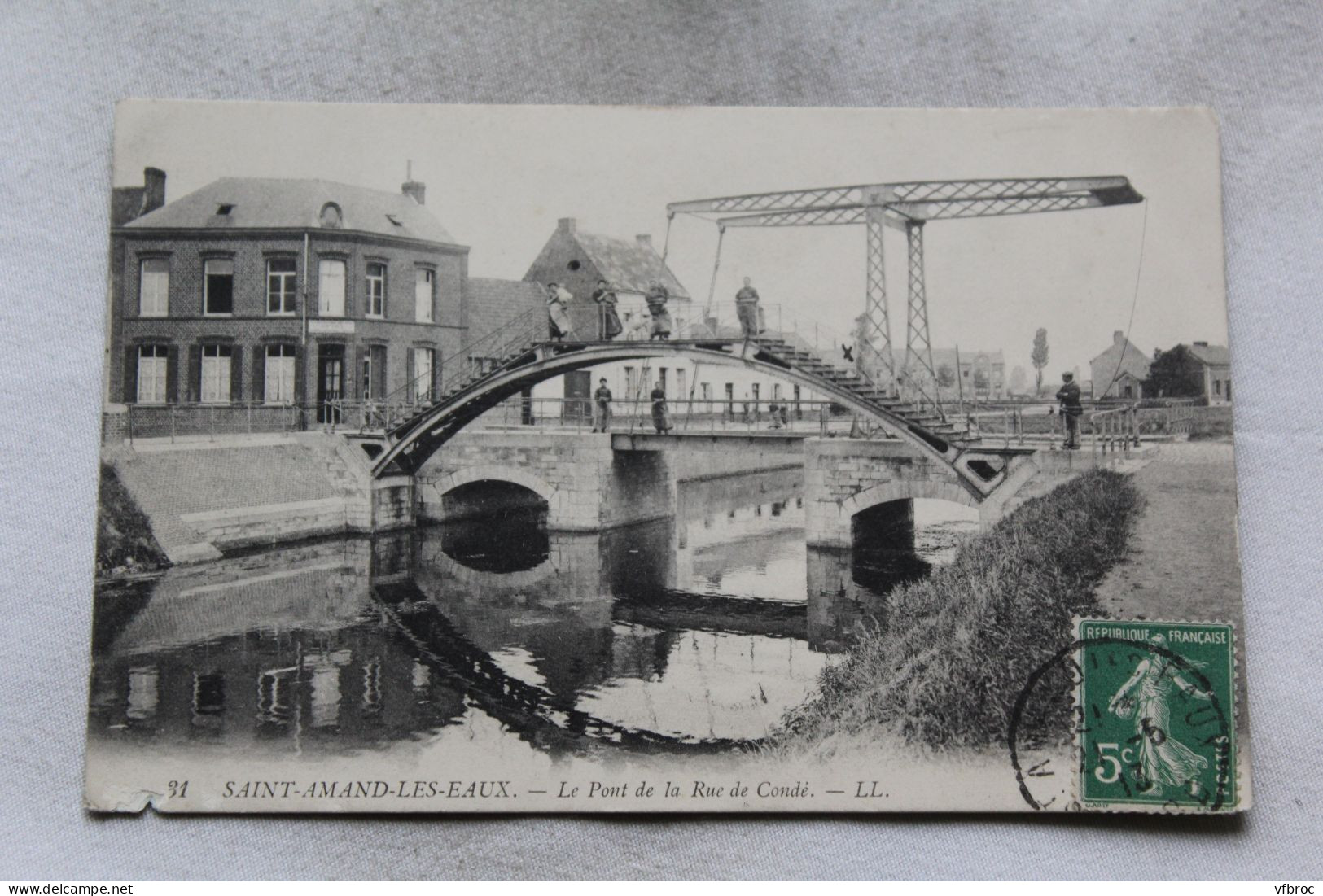 Cpa 1913, Saint Amand les Eaux, le pont de la rue de Condé, Nord 59