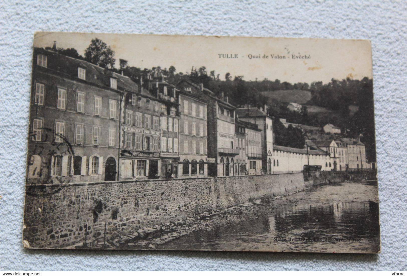 Cpa 1914, Tulle, quai Valon, évêché, Corrèze 19