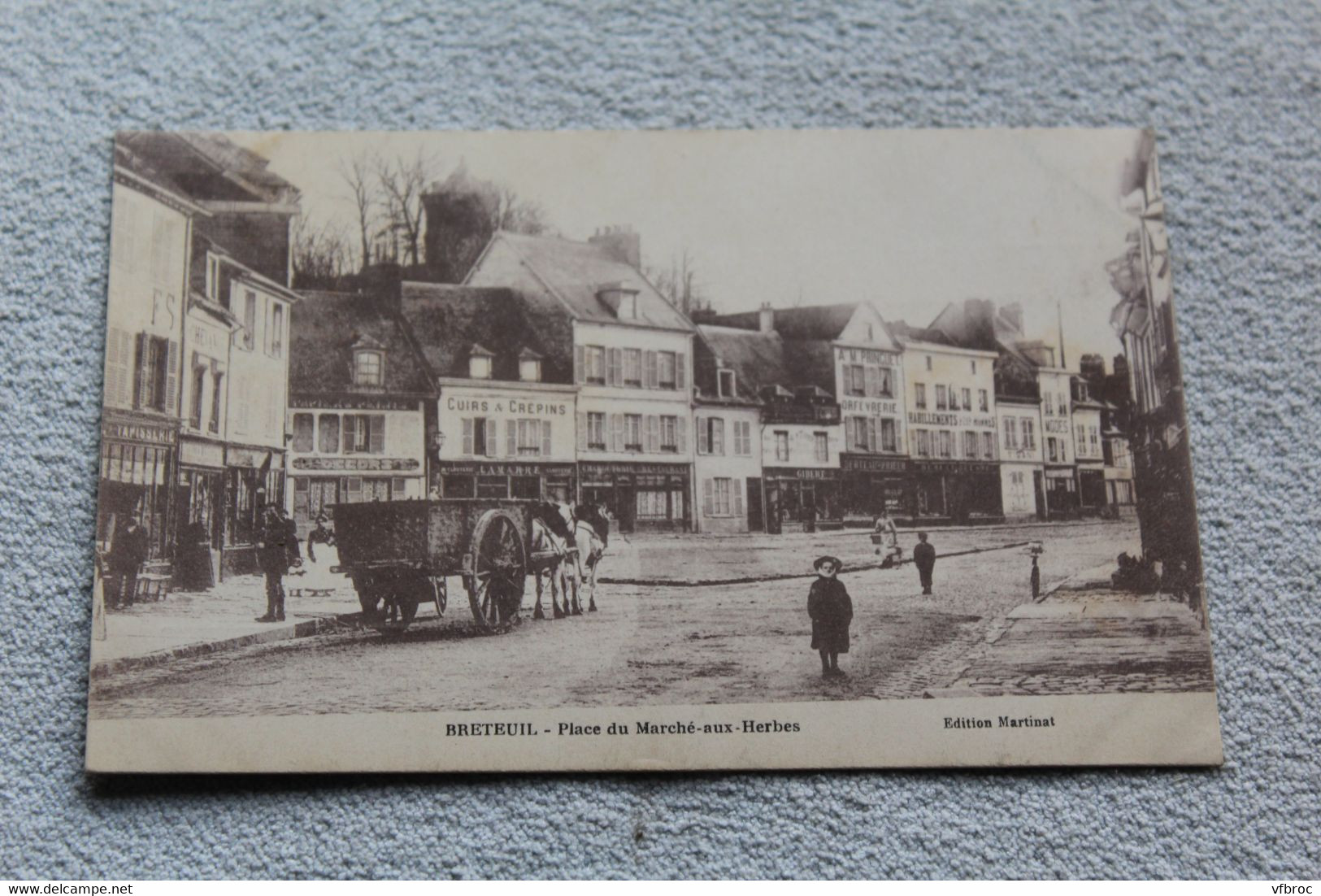 Cpa 1917, Breteuil, place du marché aux herbes, Oise 60