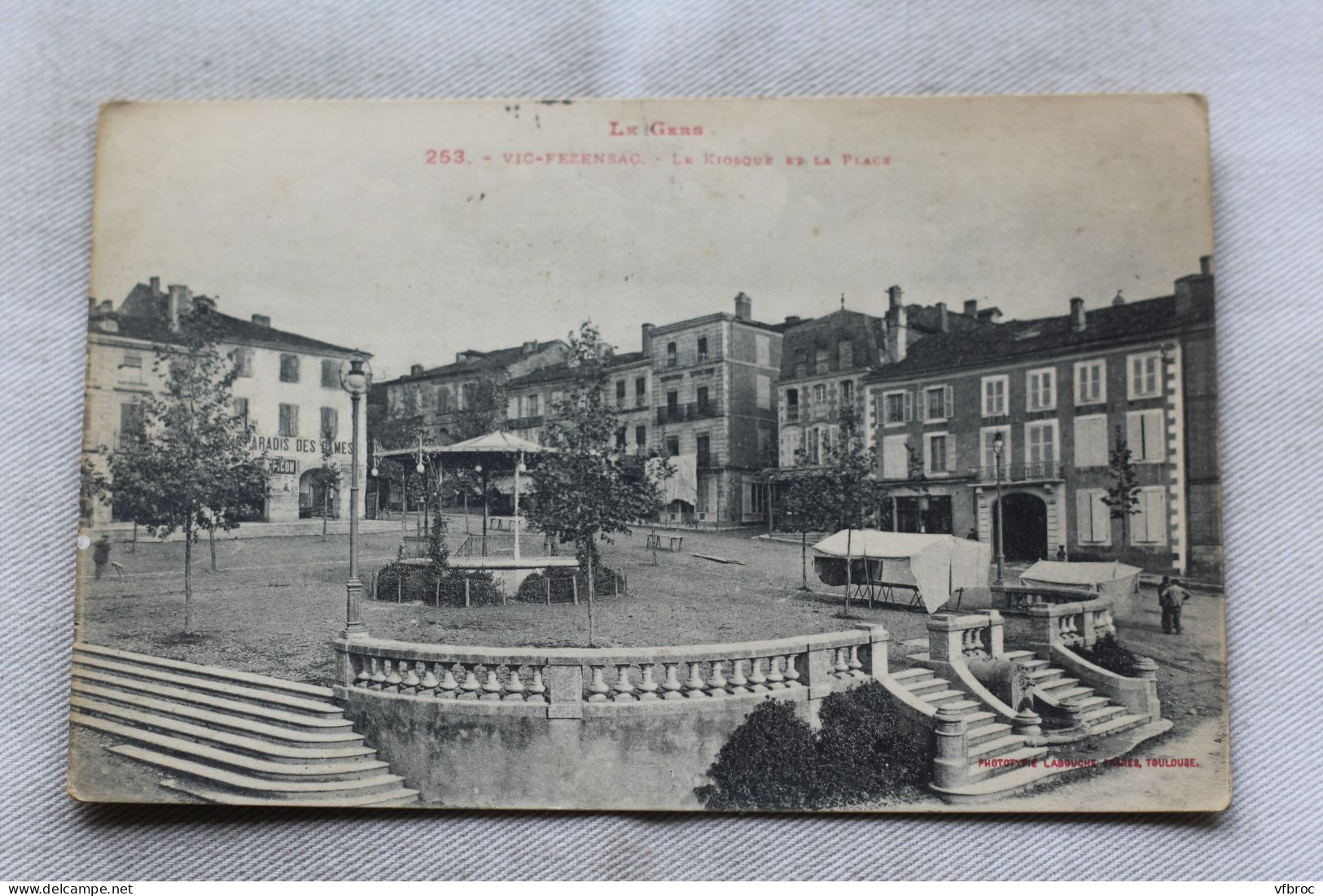 Cpa 1922, Vic Fezensac, le kiosque te la place, Gers 32