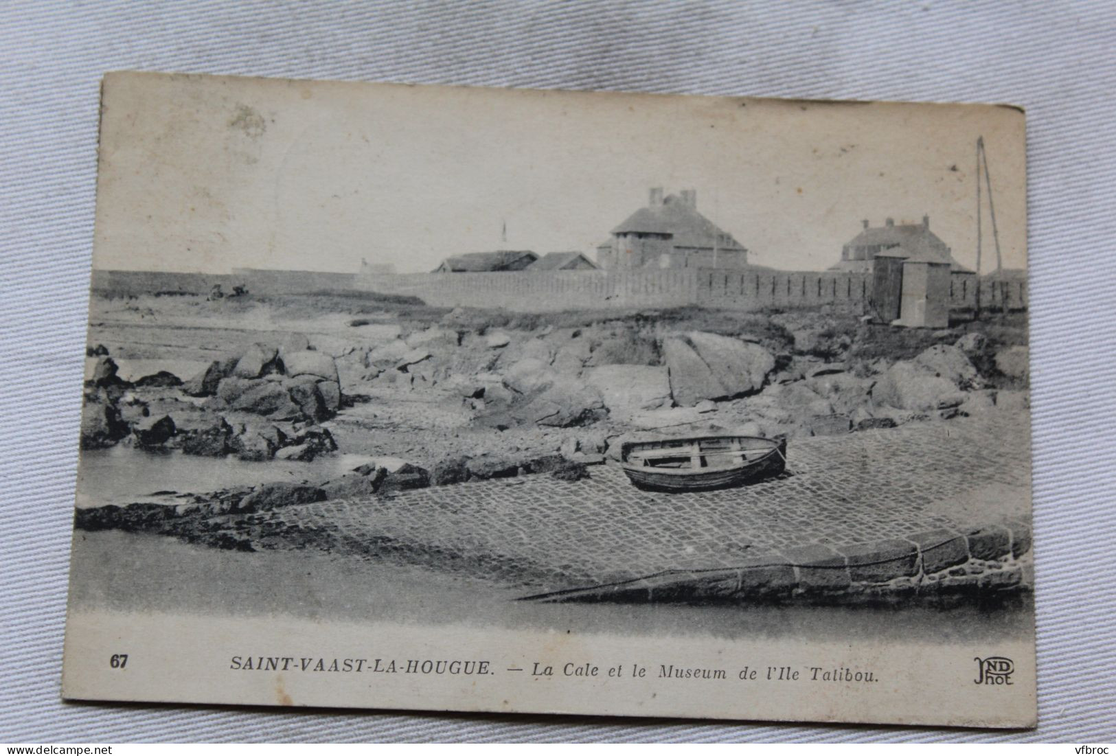 Cpa 1926, Saint Vaast la Hougue, la cale et le muséum de l'ile Talibou, Manche 50