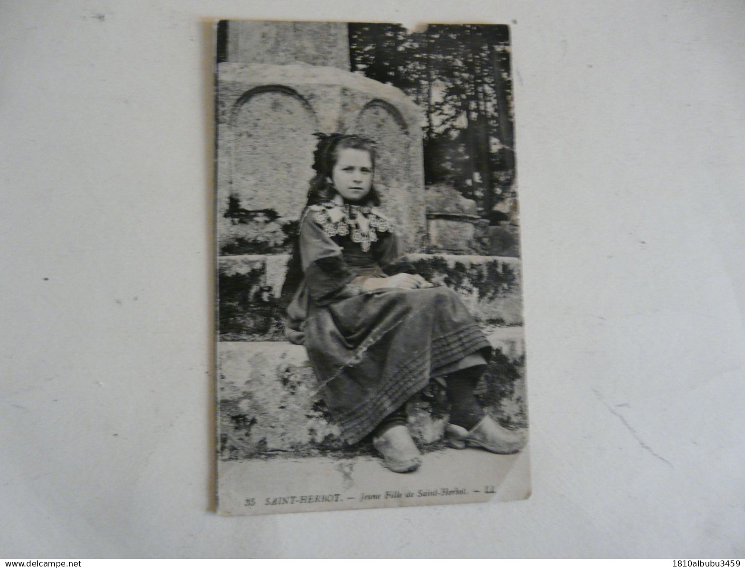 CPA 29 FINISTERE - SAINT-HERBOT : Jeune Fille de Saint-Herbot