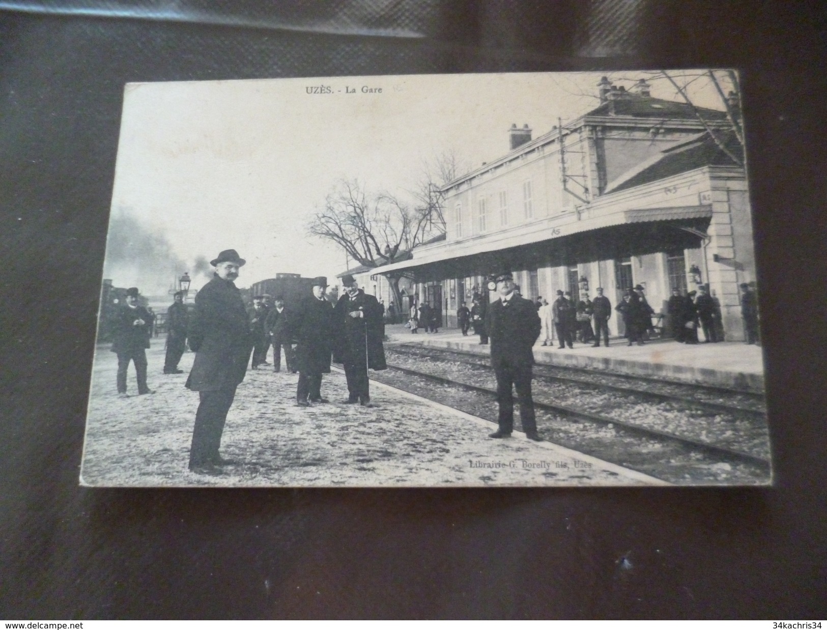 CPA  30 Gard Uzès La gare  TBE