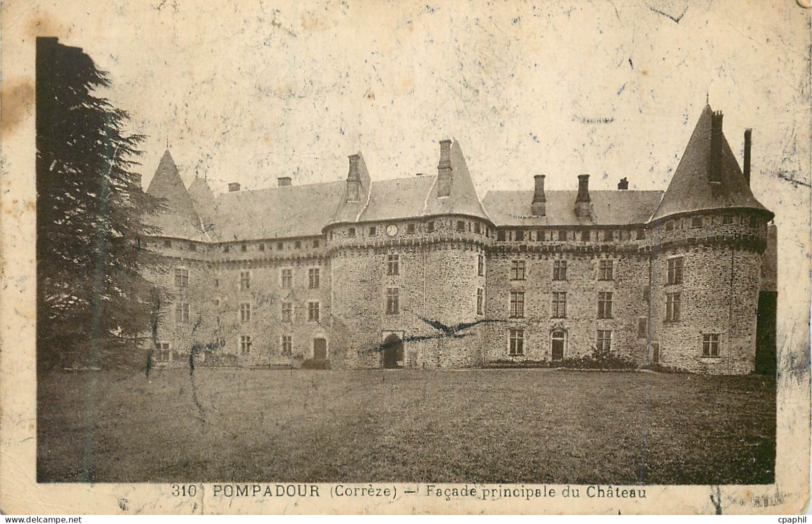 CPA 310 pompadour (correze) facade principale du chateau
