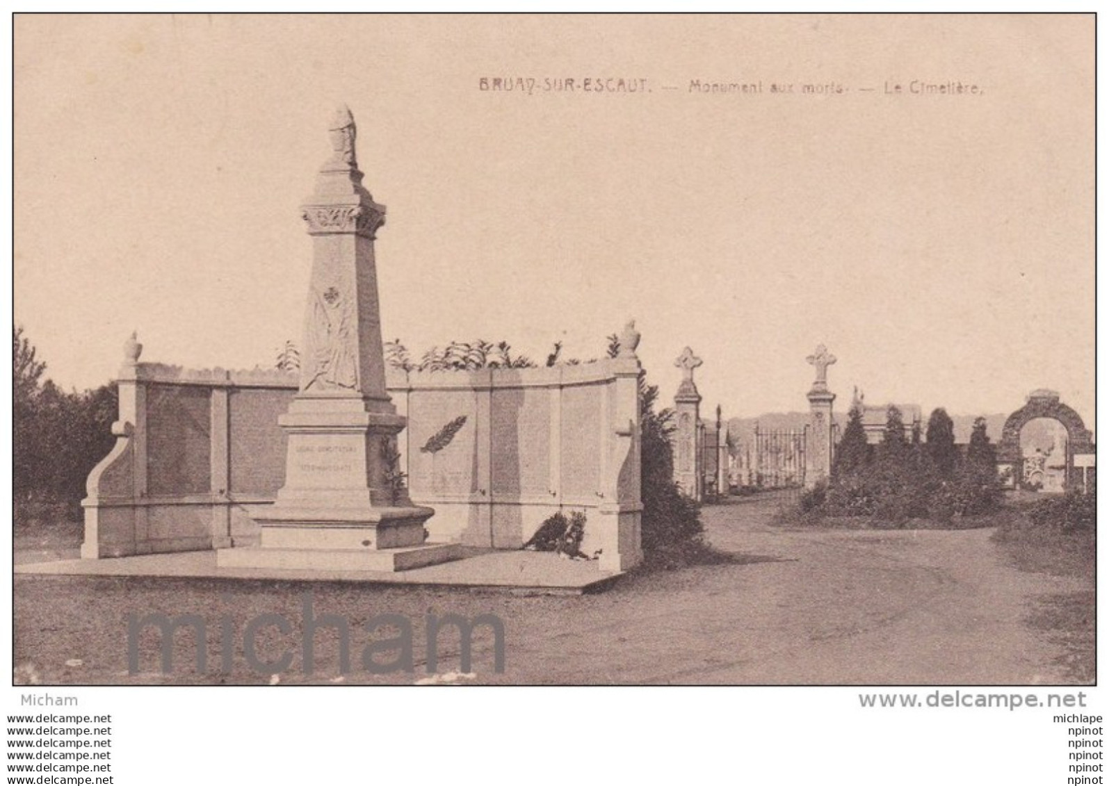 CPA  59  BRUAY  SUR ESCAUT MONUMENT  TB ETAT