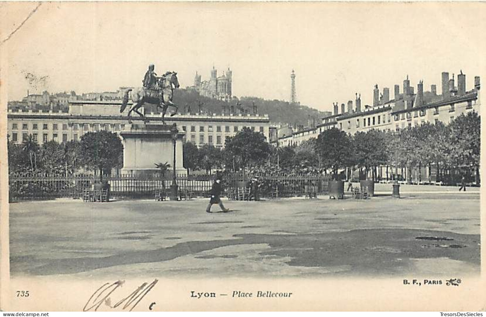 CPA 69 Rhône > Lyon > Lyon 2 Place Bellecour - Etat