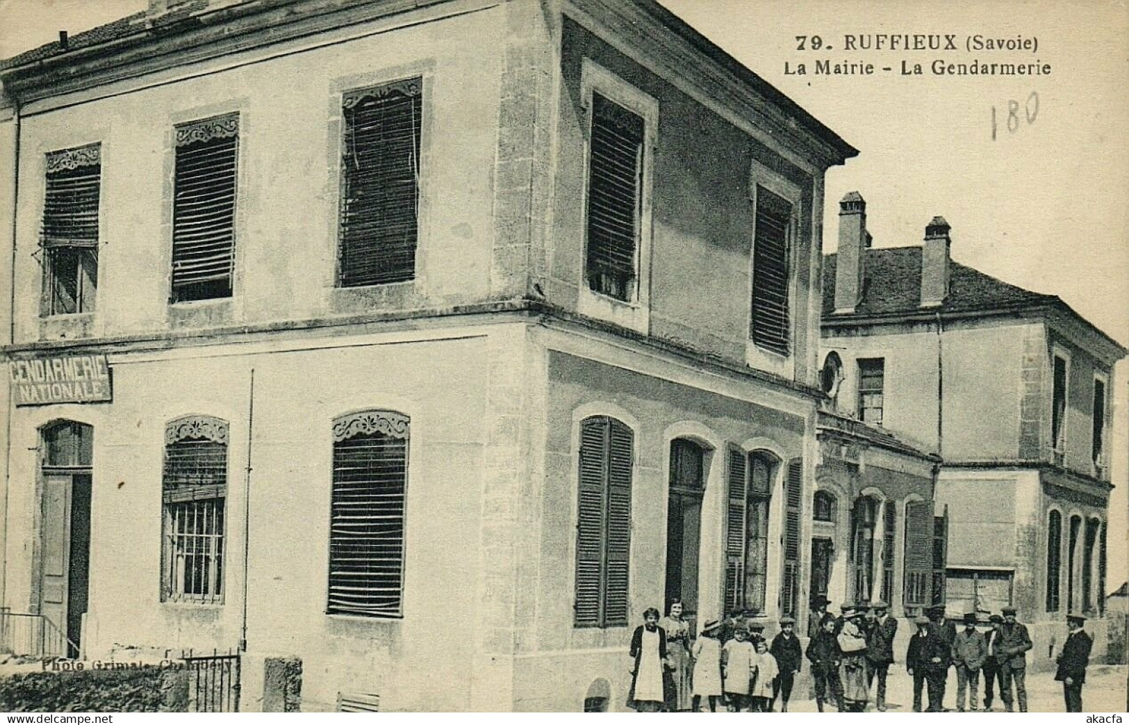 CPA 79 RUFFIEUX La Mairie - La Gendarmerie (378711)