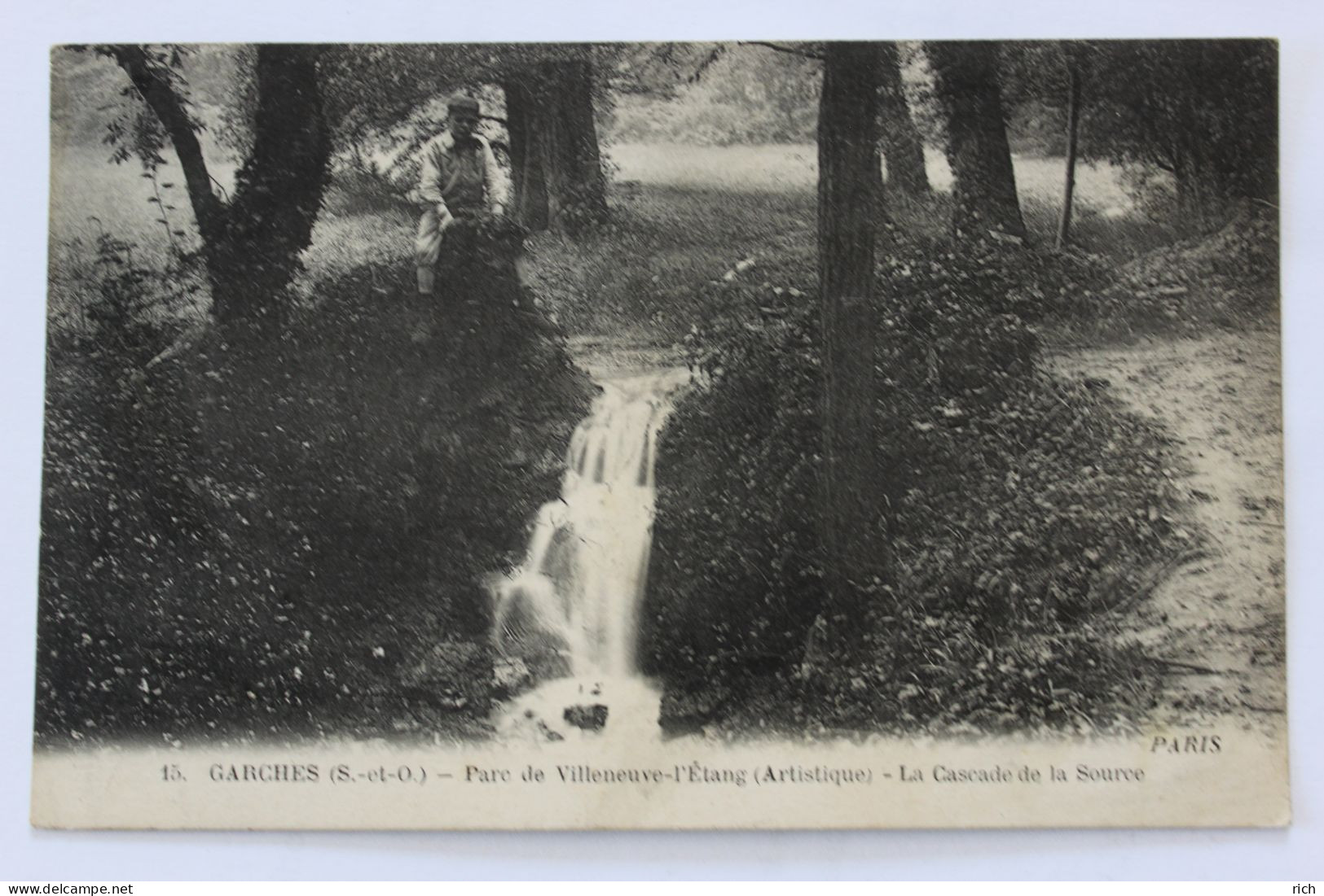 CPA [95] Val d'Oise > Garges les Gonesses - GARCHES - Parc de Villeneuve l'Etang (Artistique) La Cascade de la Source