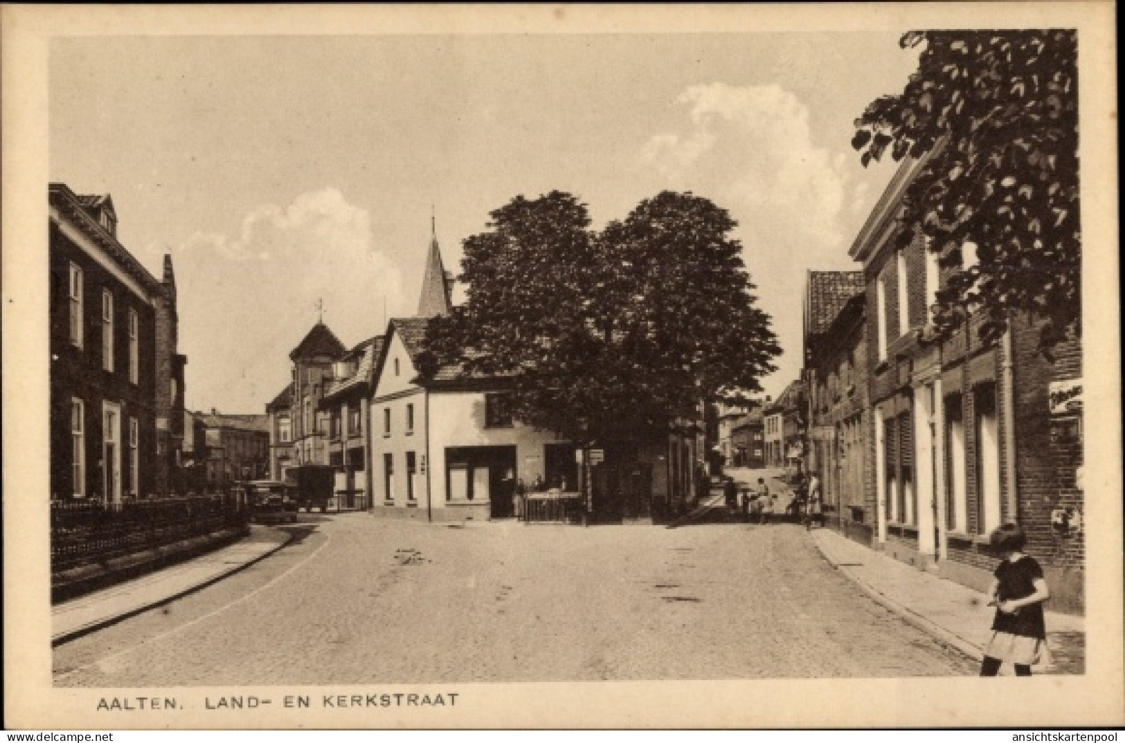 CPA Aalten Gelderland, Land- en Kerkstraat