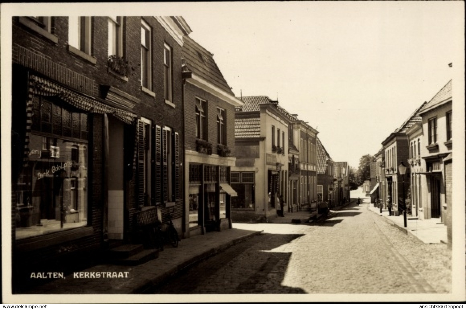 CPA Aalten Gelderland Niederlande, Kerkstraat