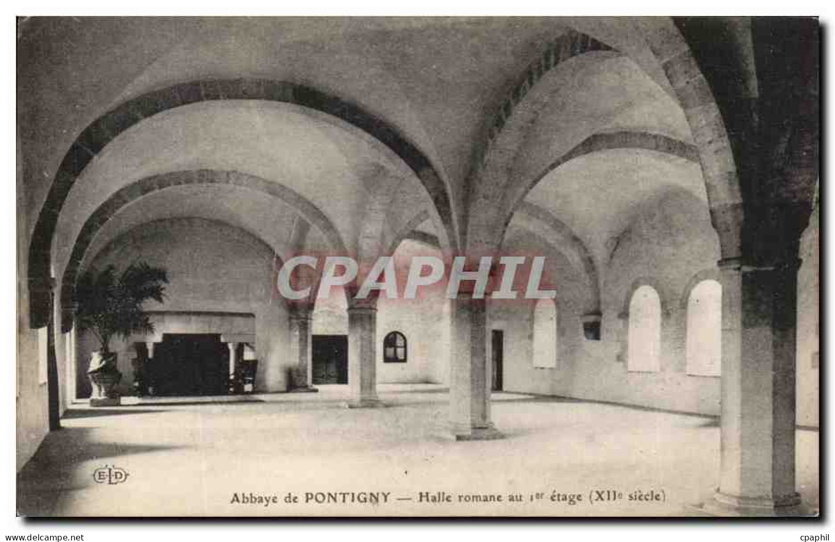 CPA Abbaye De Pontigny Halle Romane au 1er etage