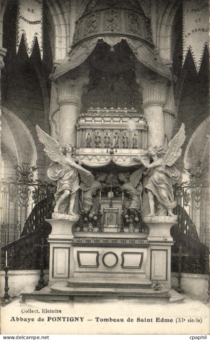 CPA Abbaye de Pontigny Tombeau de Saint Edme