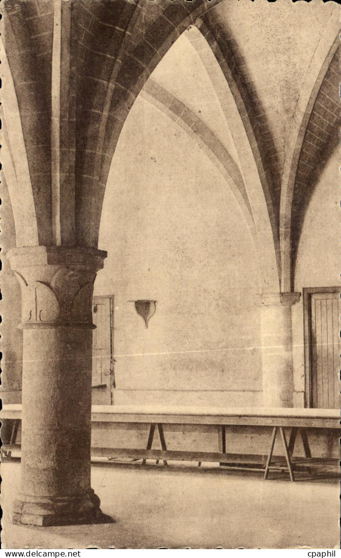CPA Abbaye de Royaument Asnieres sur Oise Anciennes cuisines