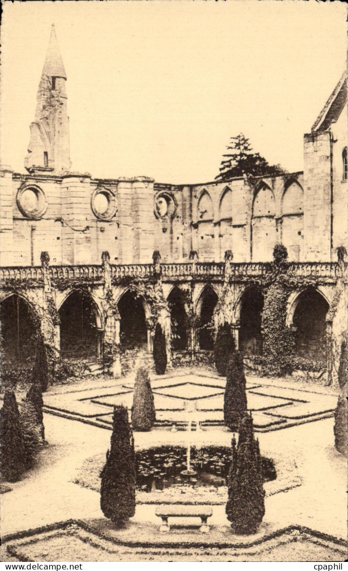 CPA Abbaye de Royaumont Asnieres sur Oise Cloitre