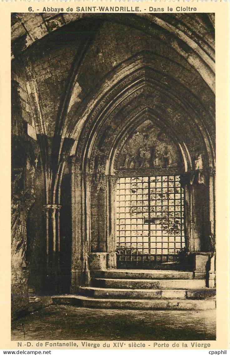 CPA Abbaye de Saint Wandrille Dans le cloitre