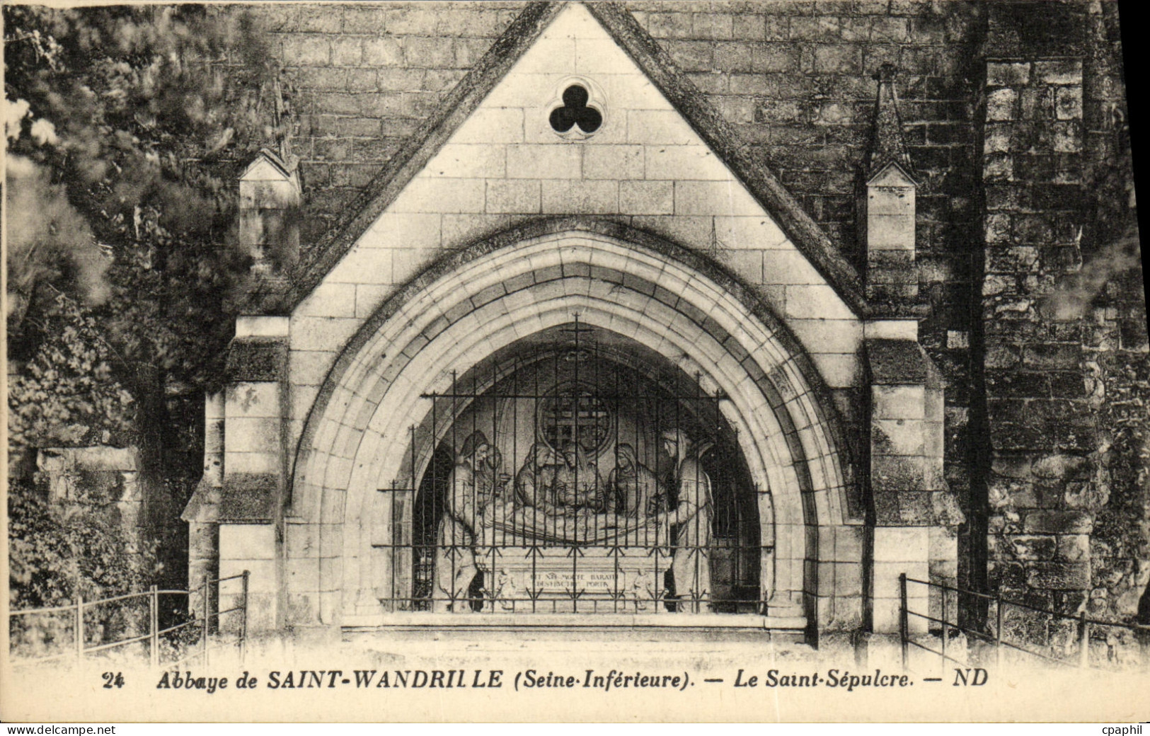 CPA Abbaye de Saint Wandrille Le Saint Sepulcre