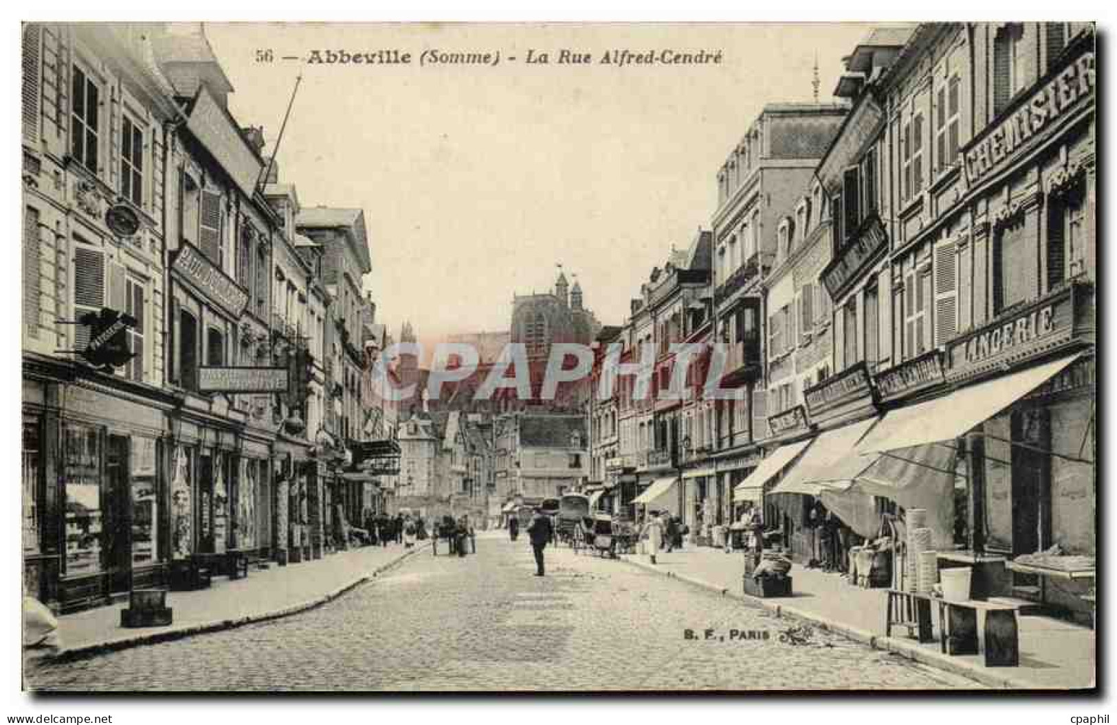 CPA Abbeville La rue Alfred Cendre