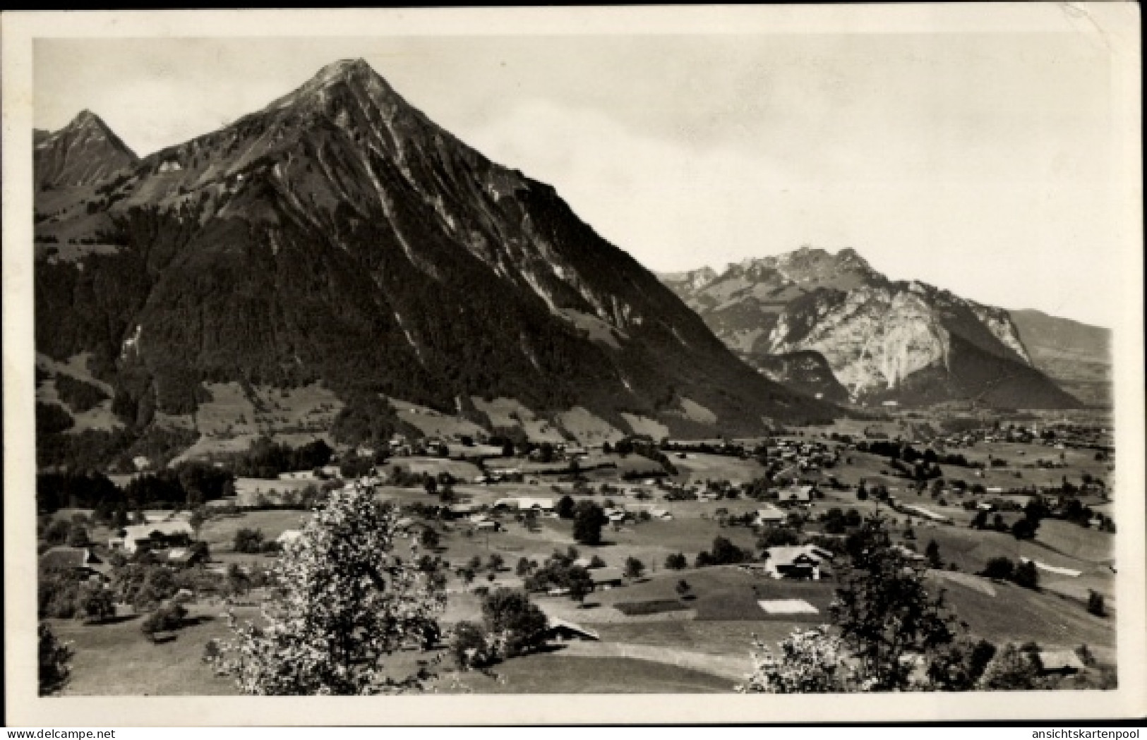 CPA Aeschi bei Spiez Kanton Bern, Gesamtansicht