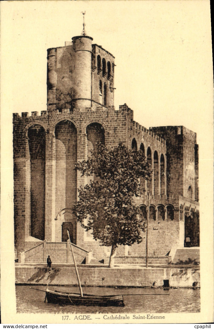 CPA Agde Cathedrale Saint Etienne
