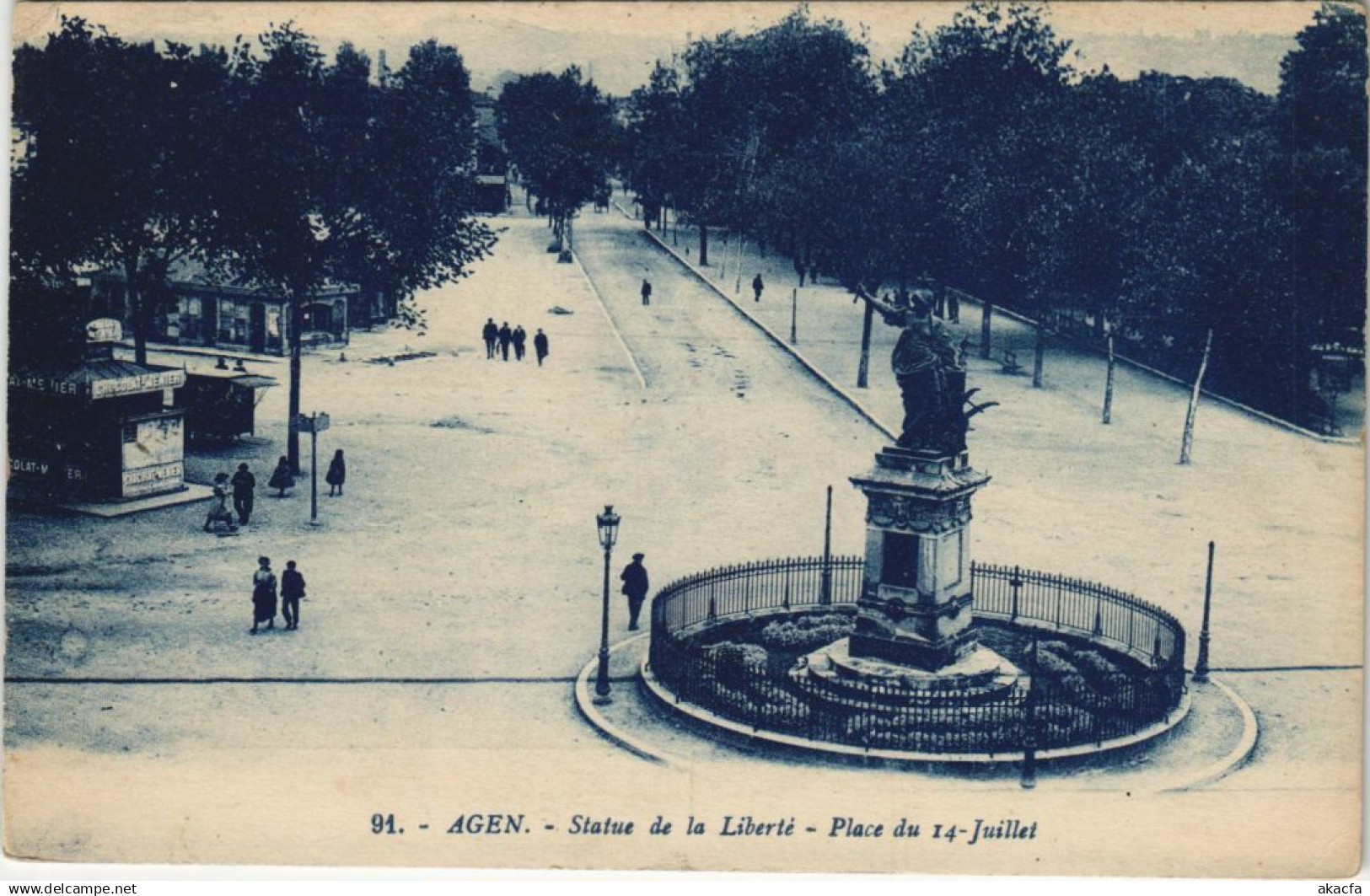 CPA Agen Statue de la Liberte FRANCE (1171234)