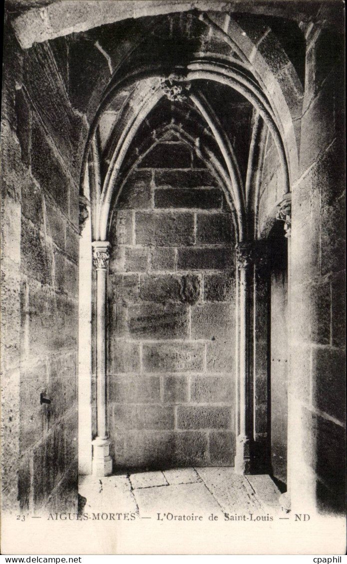 CPA Aigues Mortes L oratoire de Saint Louis