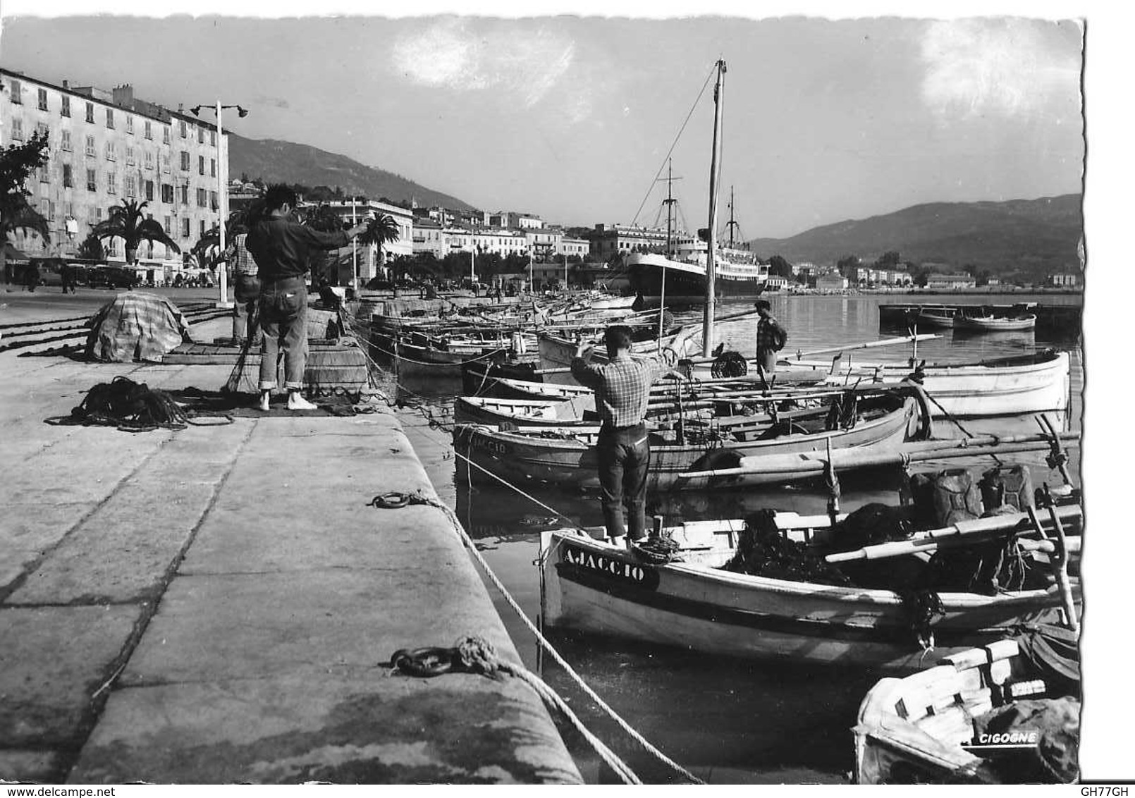 CPA AJACCIO -retour de pêche -port