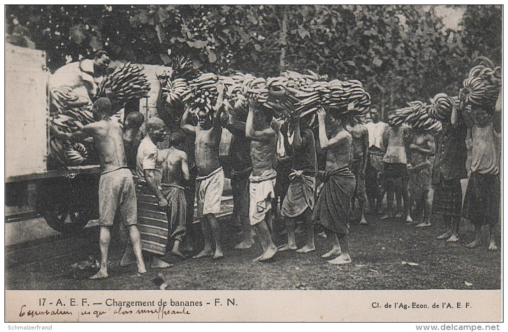 CPA - AK Afrique Équatoriale Francaise A. E. F. AEF Chargement de bananes Chad Gabon Congo Oubangui Chari Afrika Africa