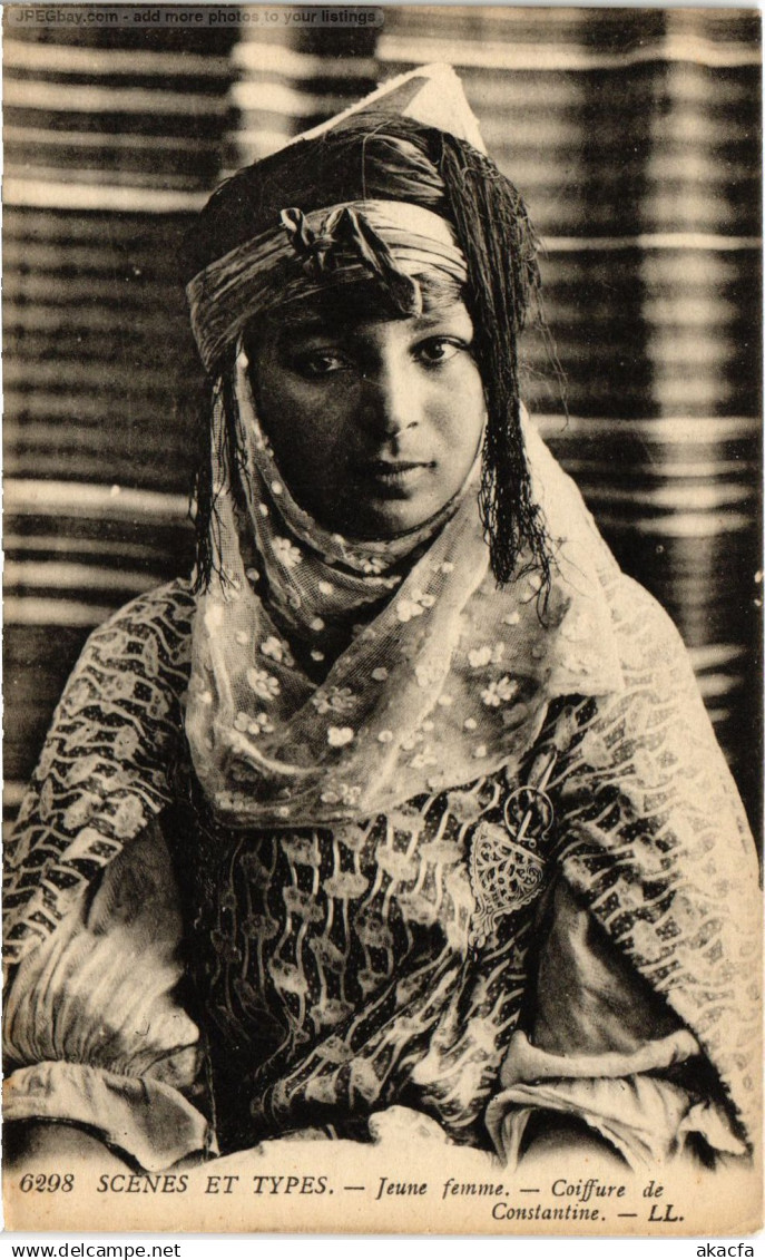 CPA AK CONSTANTINE JEUNE FEMME COIFFURE DE CONSTANTINE ALGERIA (1434818)