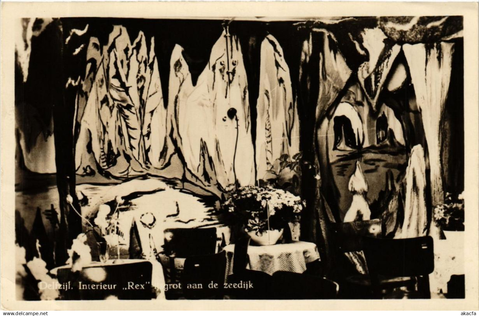 CPA AK DELFZIJL Interieur Rex, aan de zeedijk NETHERLANDS (604141)