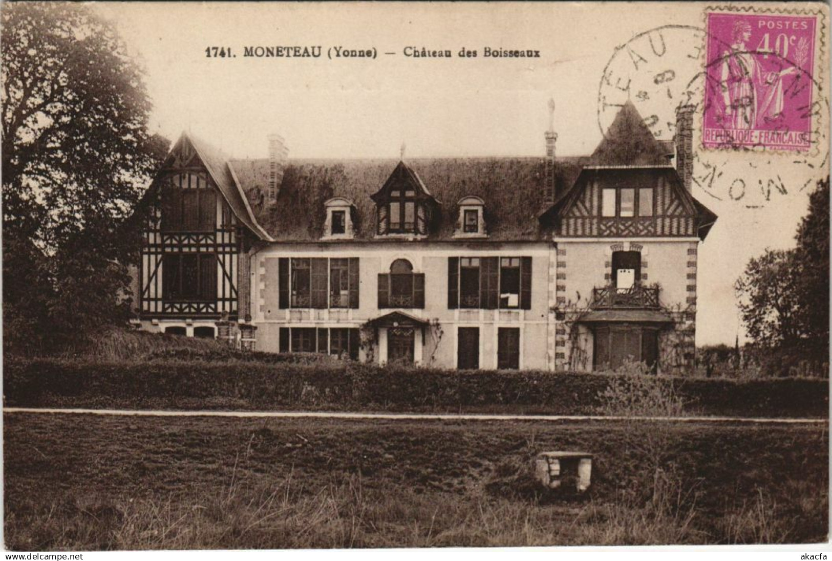 CPA AK Moneteau Chateau des Boisseaux FRANCE (1176136)