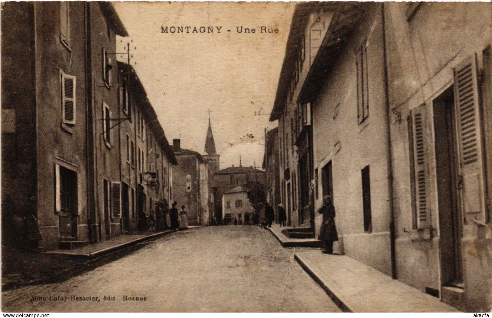 CPA AK MONTAGNY - Une Rue (487916)