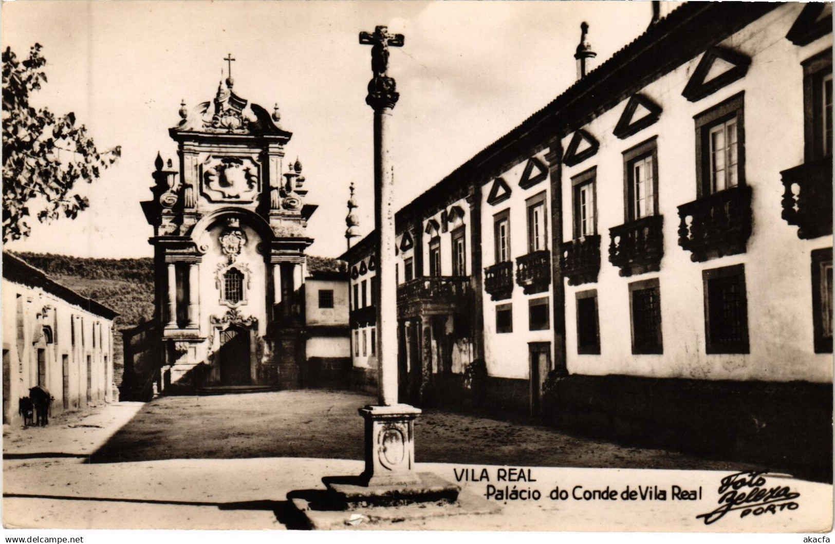CPA AK Vila Real,, palacio do Conde de Vila Real PORTUGAL (1261350)