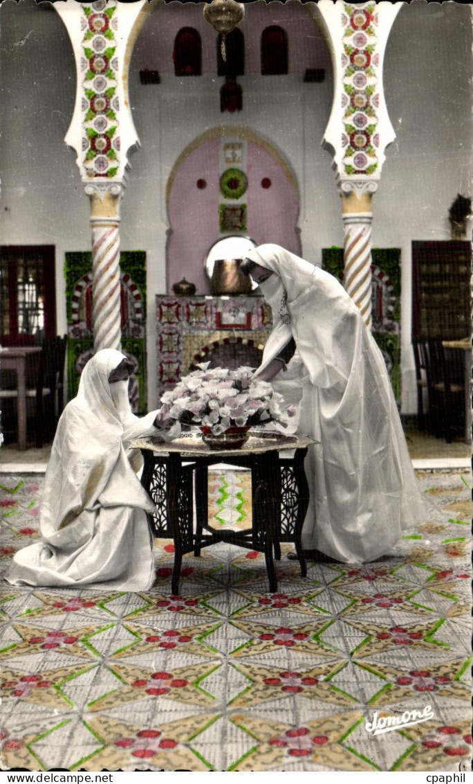 CPA Alger Interieur Mauresque Femmes