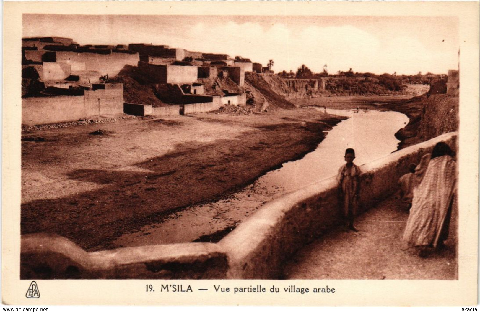 CPA ALGERIA M'SILA Vue Partielle du Village Arabe (1291610)