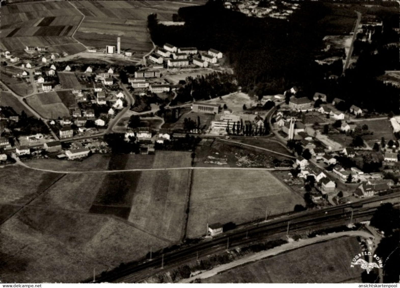 CPA Allendorf Stadtallendorf in Hessen, Fliegeraufnahme vom Ort