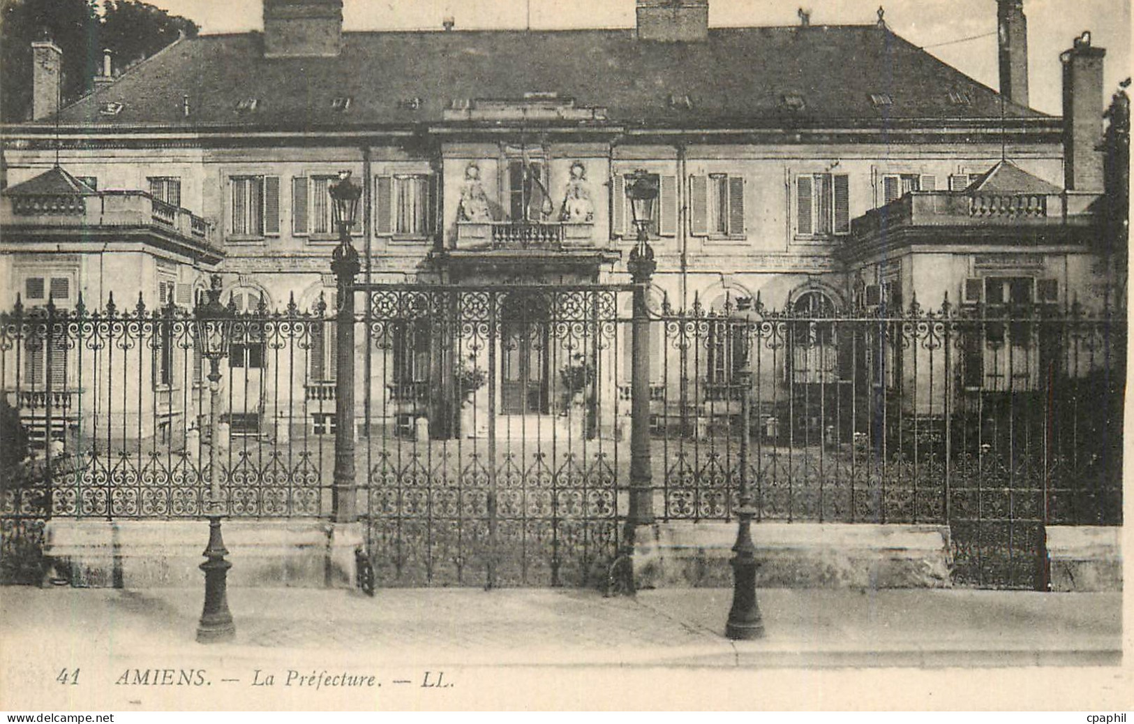 CPA Amiens La Prefecture